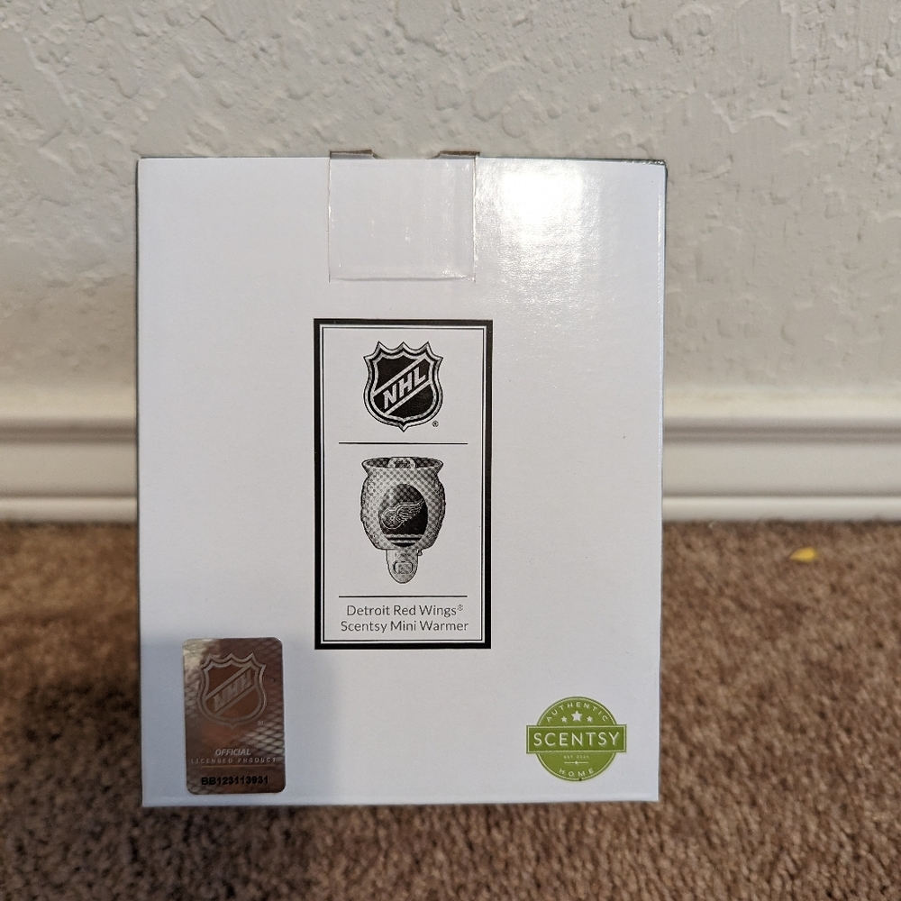 Scentsy Mini Warmer Detroit Red Wings